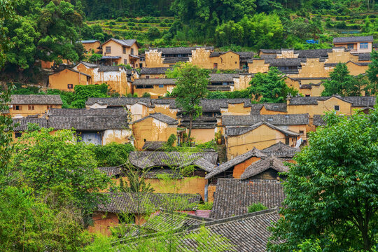 安徽山區的森林和古村落美景