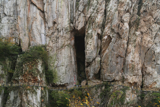 嵩山少林寺懸天洞