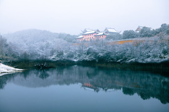 下雪后的敬亭山