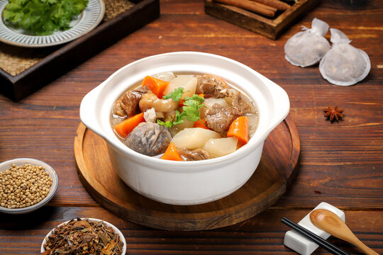 清羊肉蘿卜湯