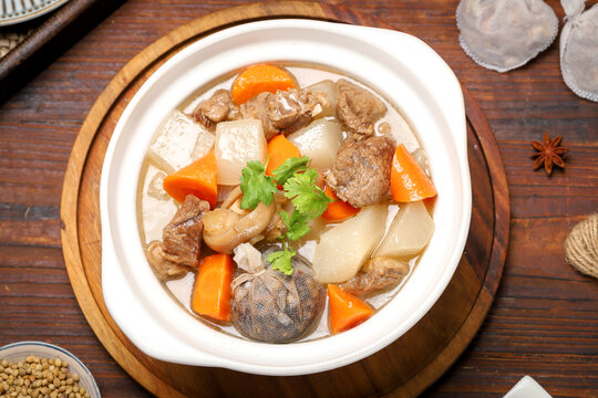 清羊肉蘿卜湯