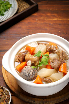 羊肉蘿卜湯