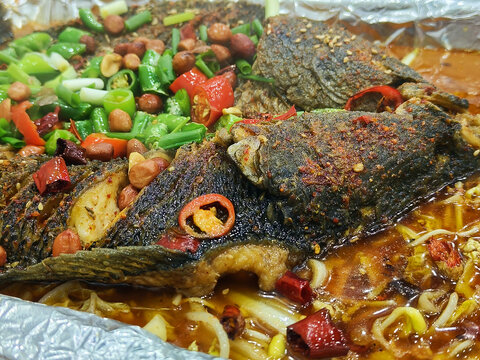 招牌香辣烤魚