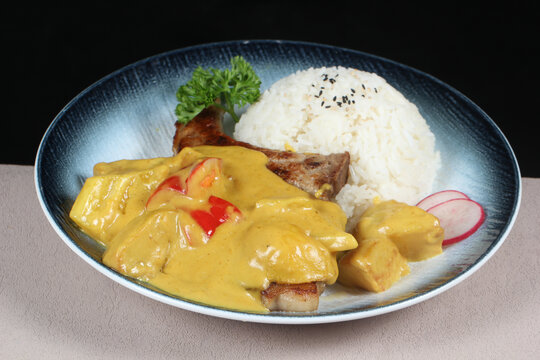 咖喱豬排飯