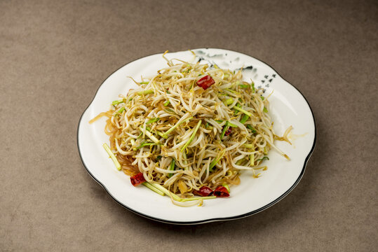 豆芽炒粉
