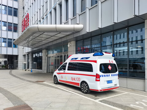 醫(yī)院救護車