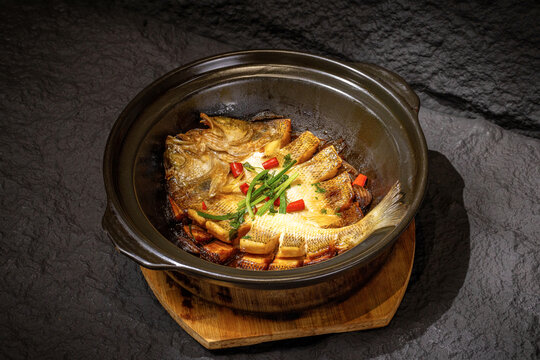 生燜海鱸魚