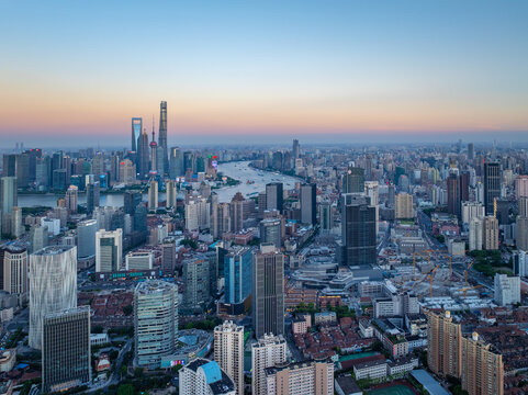 航拍上?，F(xiàn)代都市摩天大樓陸家嘴城市夜景