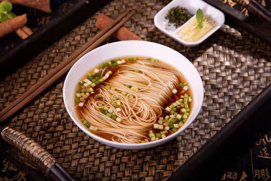 陽(yáng)春面