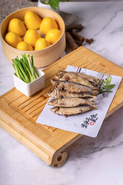 干炸青鱗魚