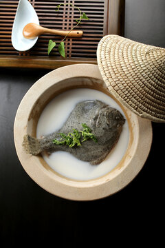 蒸汽石鍋多寶魚