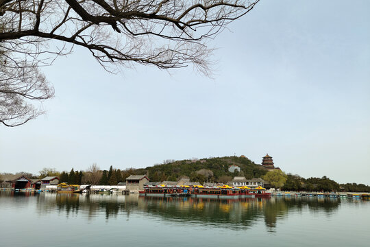 北京頤和園昆明湖佛香閣