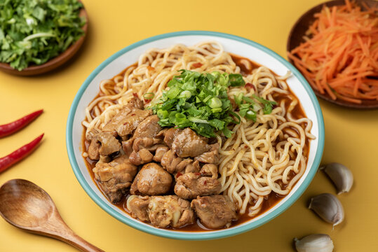 雞肉面