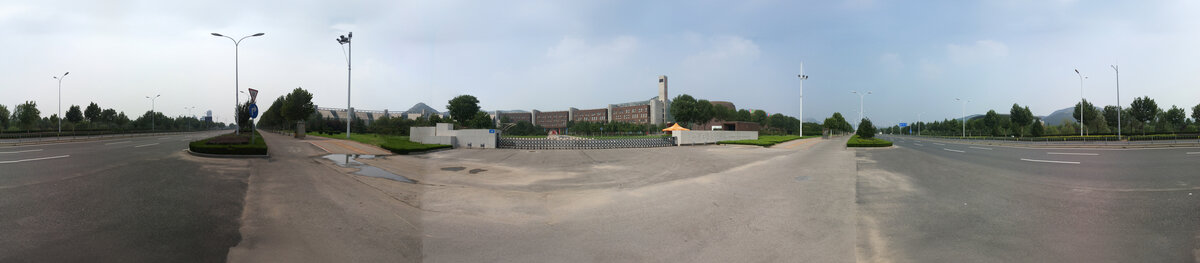 山東工藝美術學院大門全景