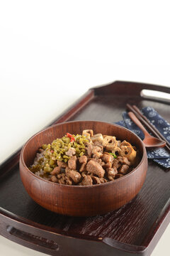 鹵肉蓋飯