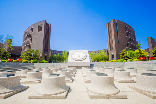 天津大學