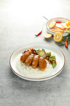 雞翅飯