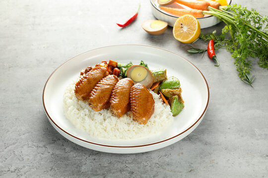 雞翅飯