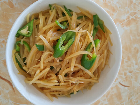 清菜土豆絲