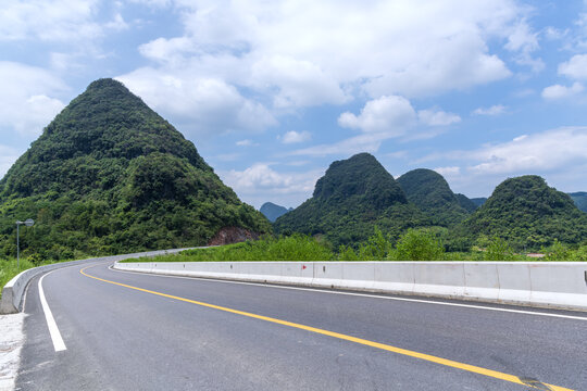 山間公路