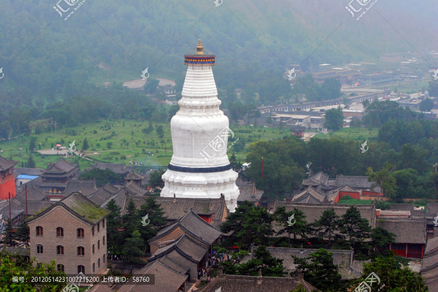 山西五台山,白塔