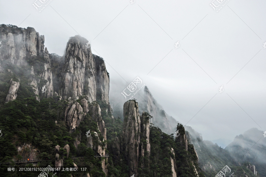 雨雾三清山