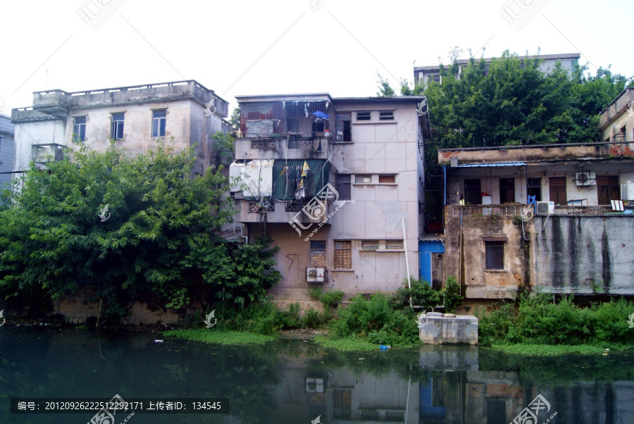 深圳西乡河及河岸老建筑