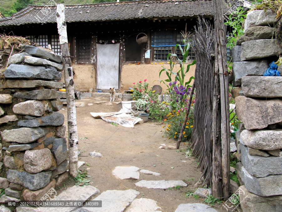 山村农家小院