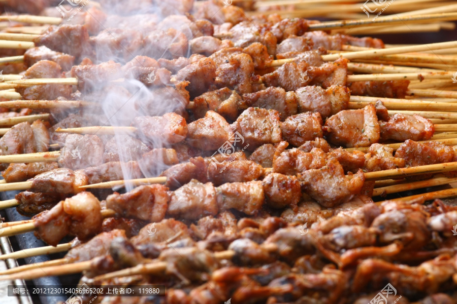 烤羊肉串