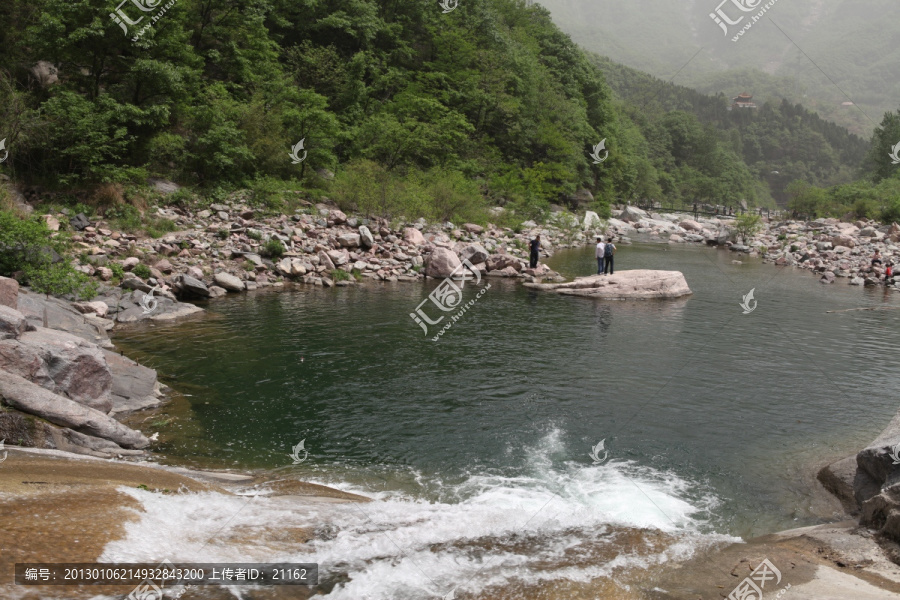 河南八里沟瀑布