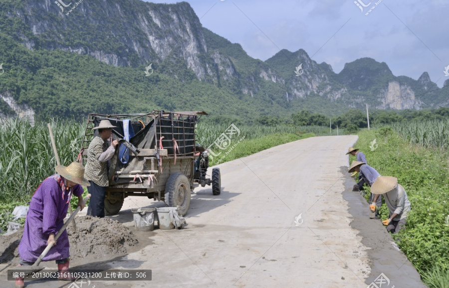 村级公路建设