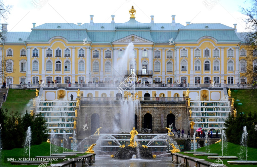 俄罗斯圣彼得堡夏宫喷泉