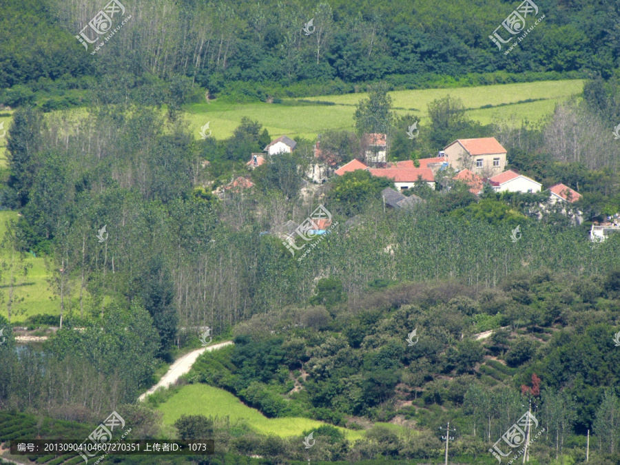 鳥瞰滁州施集茶鄉山村
