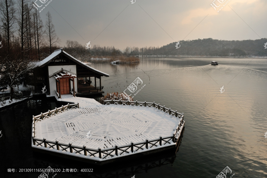 西湖,杨公堤,亭子,雪景