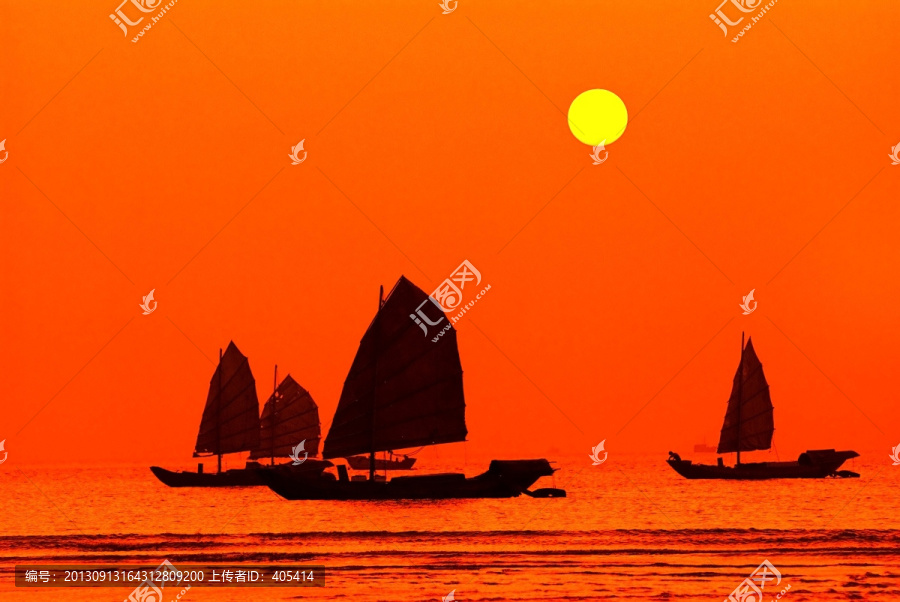 广东阳江海陵岛的夕阳帆船