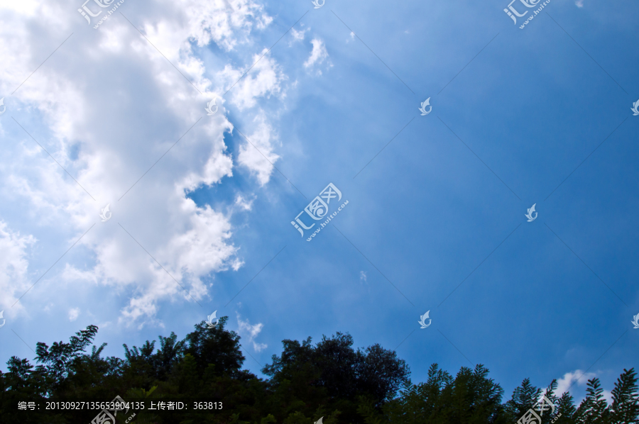 藍天白云,耶穌光