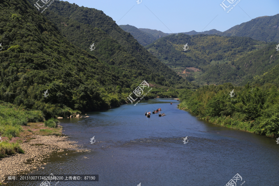 碧水青山