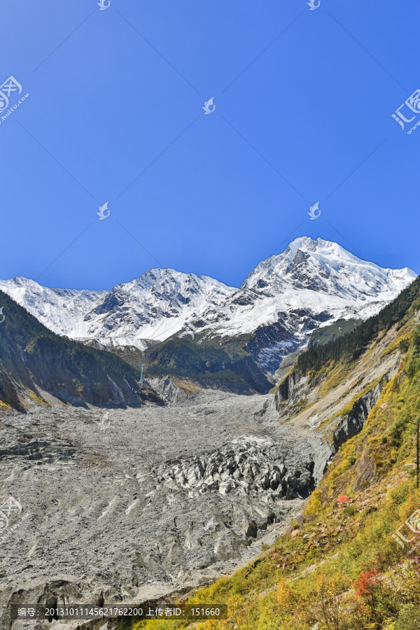 贡嘎雪山