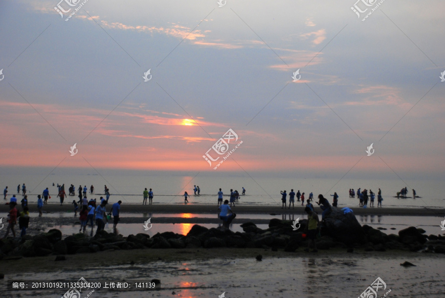 鸽子窝公园日出,赶海拾贝,天空