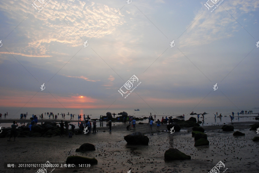 鸽子窝公园日出,赶海拾贝,天空