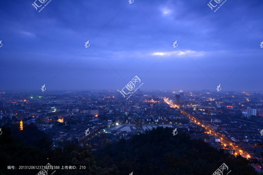 都江堰夜景