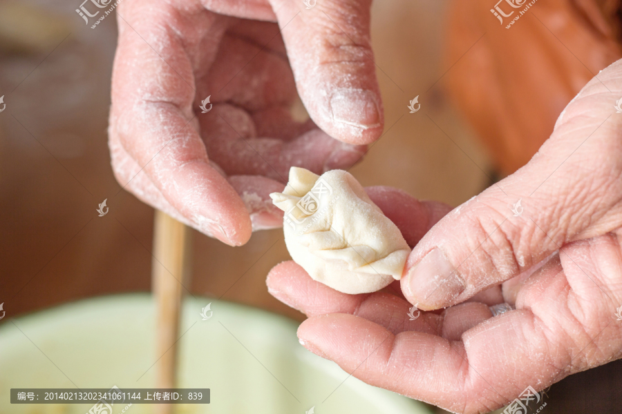 手工水饺