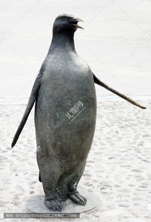 企鹅雕塑