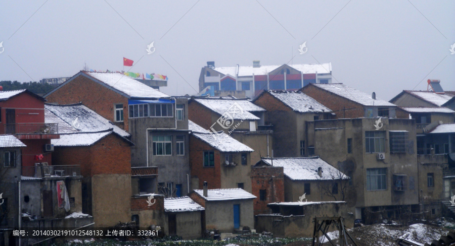 民居雪景