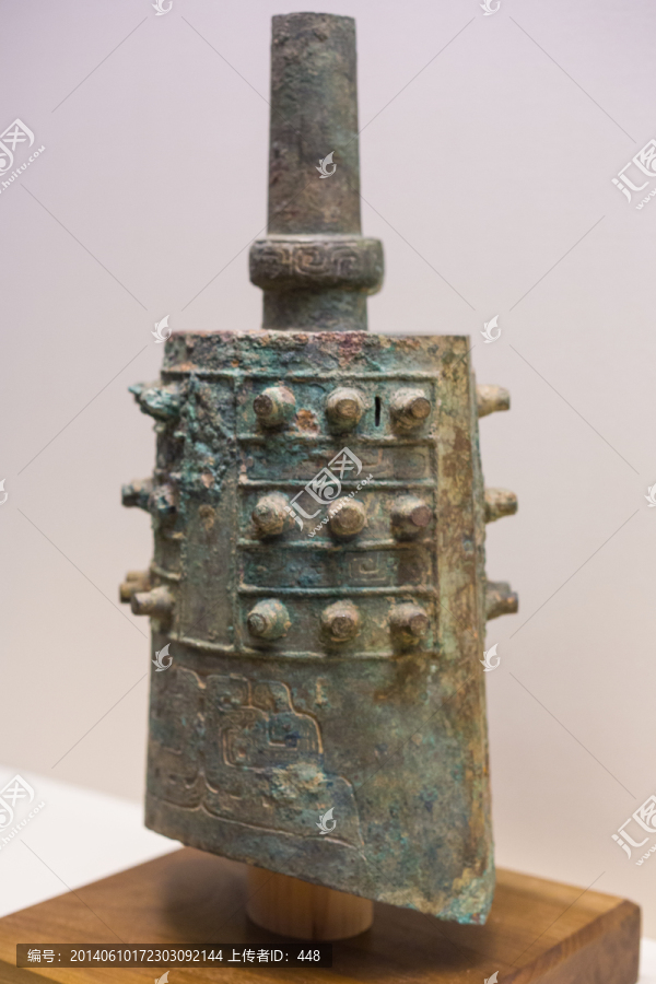 蟠螭纹编钟,青铜器