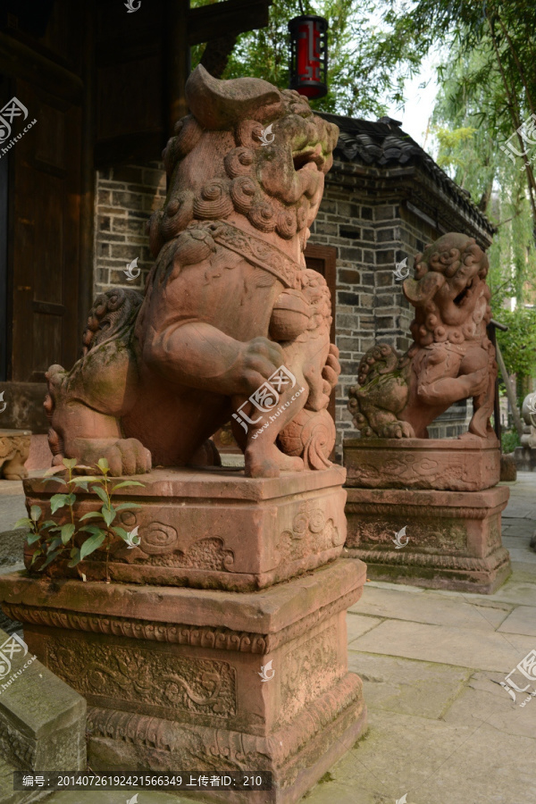 黄龙溪古镇狮子雕塑