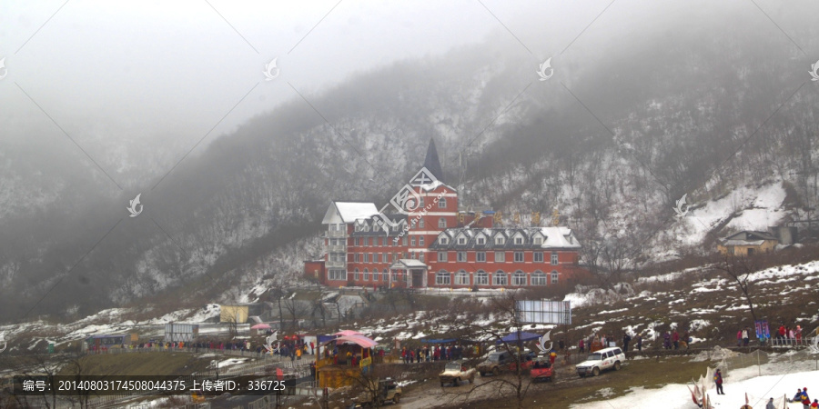 西岭雪山度假区阳光假日酒店