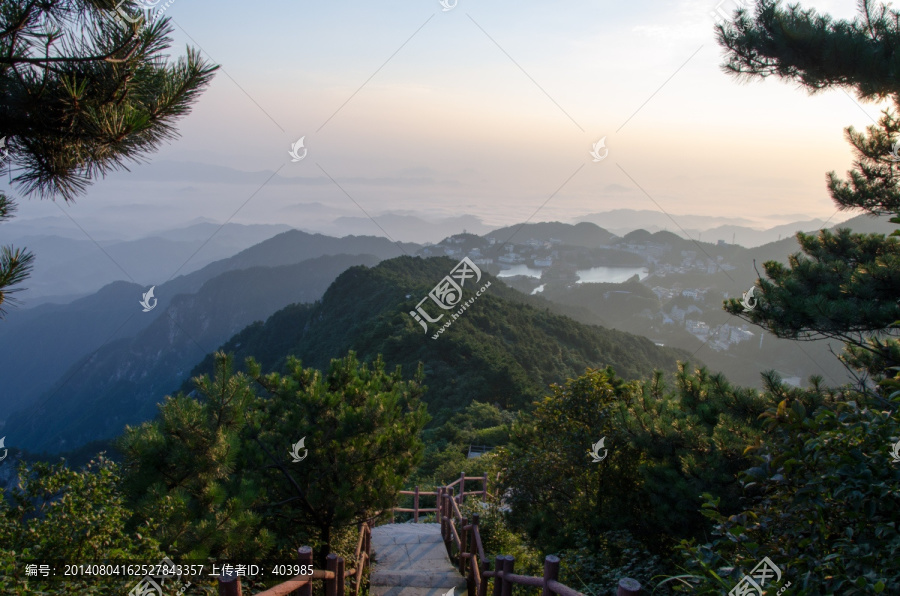 湖北九宮山風光