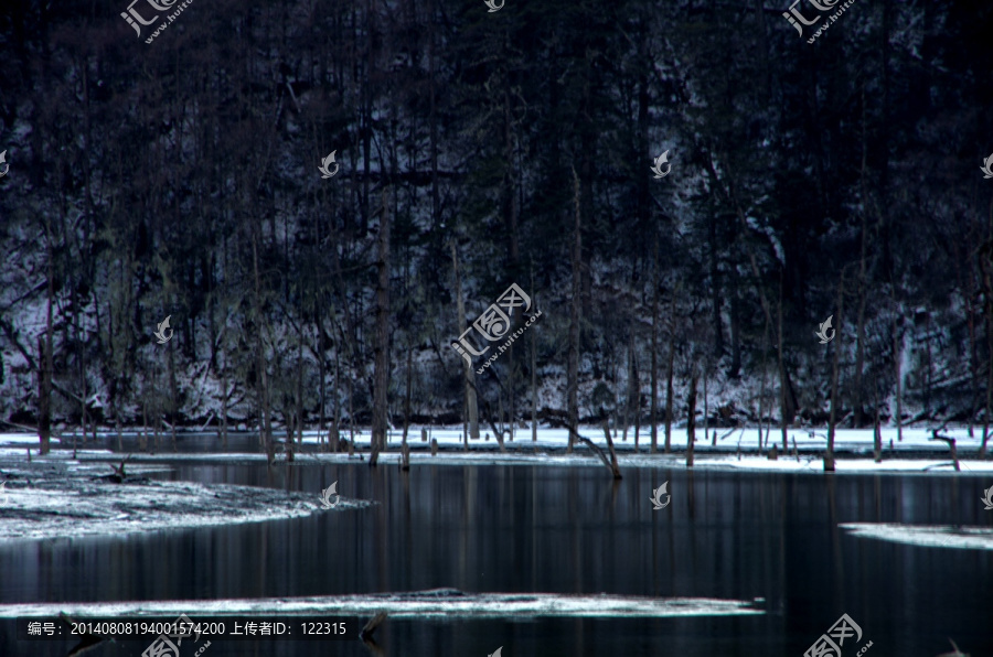 巴王海,水景