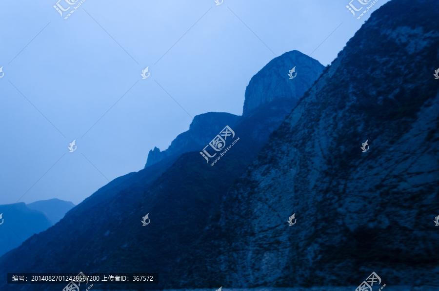 巫山神女峰,长江三峡